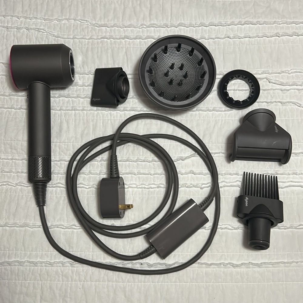 Dyson Supersonic Hair Dryer + Attachments